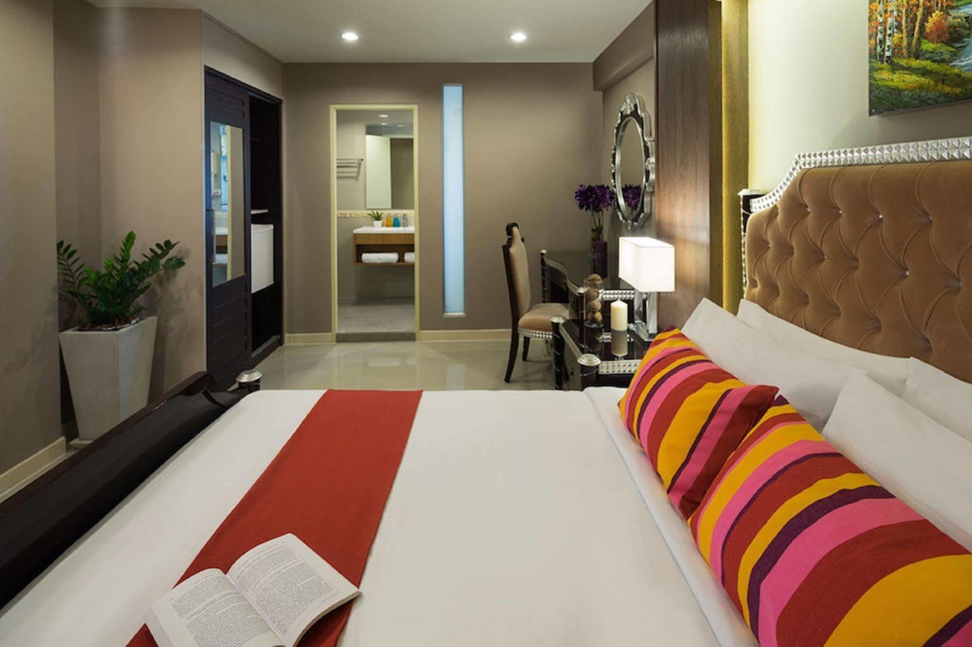 Ton Aor Place Hotel Bangkok Buitenkant foto