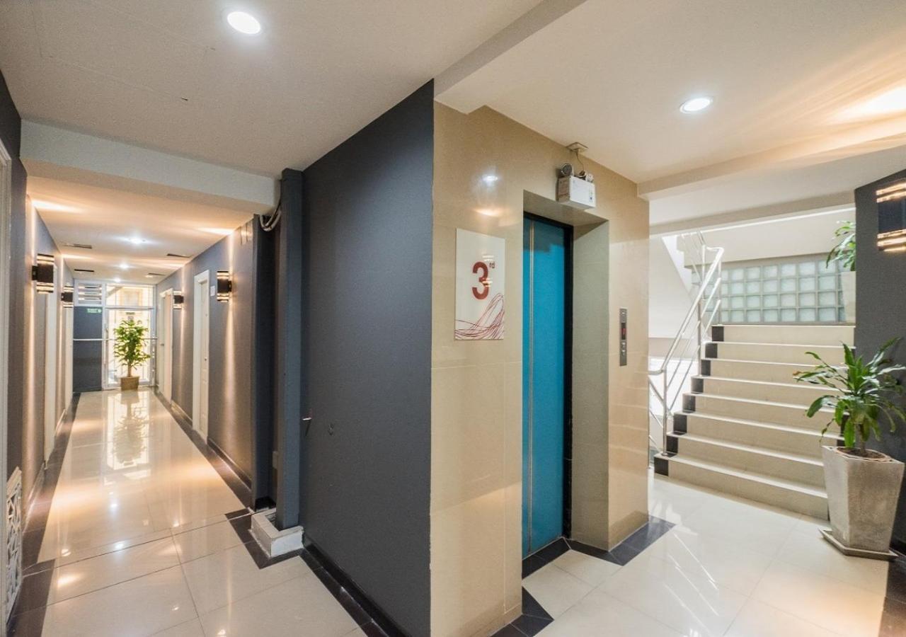 Ton Aor Place Hotel Bangkok Buitenkant foto