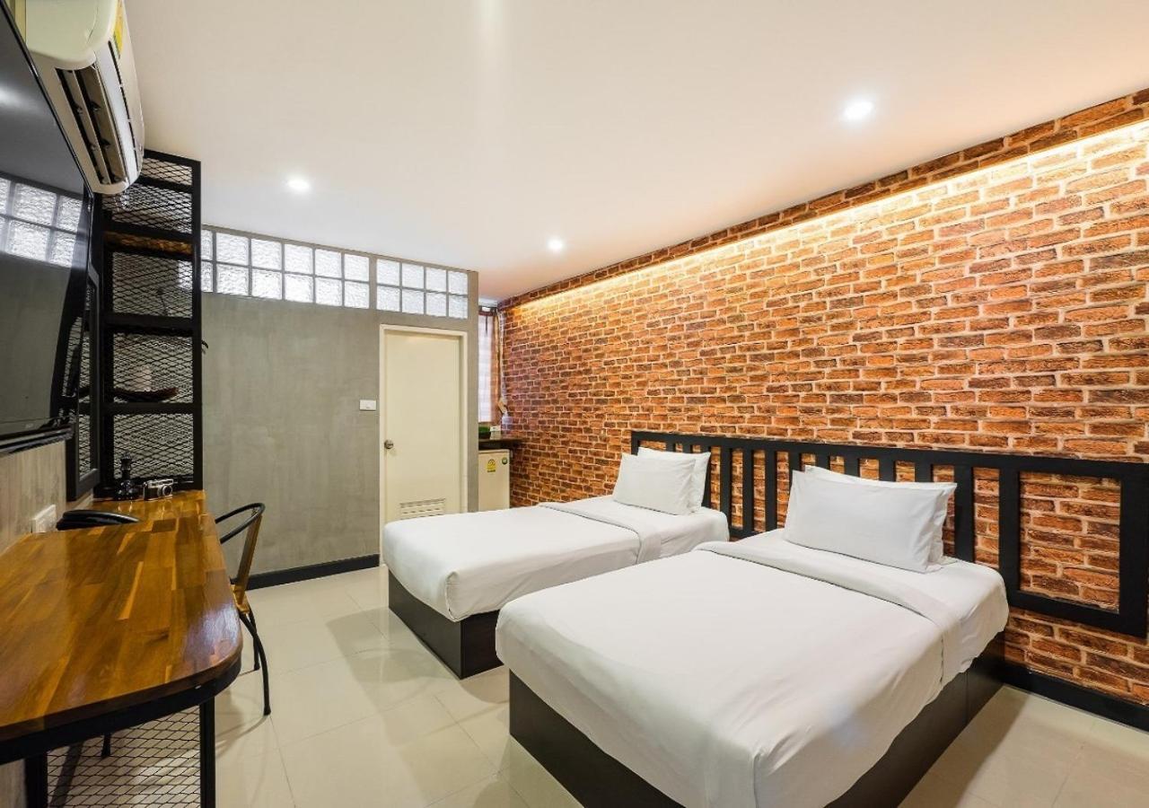Ton Aor Place Hotel Bangkok Buitenkant foto