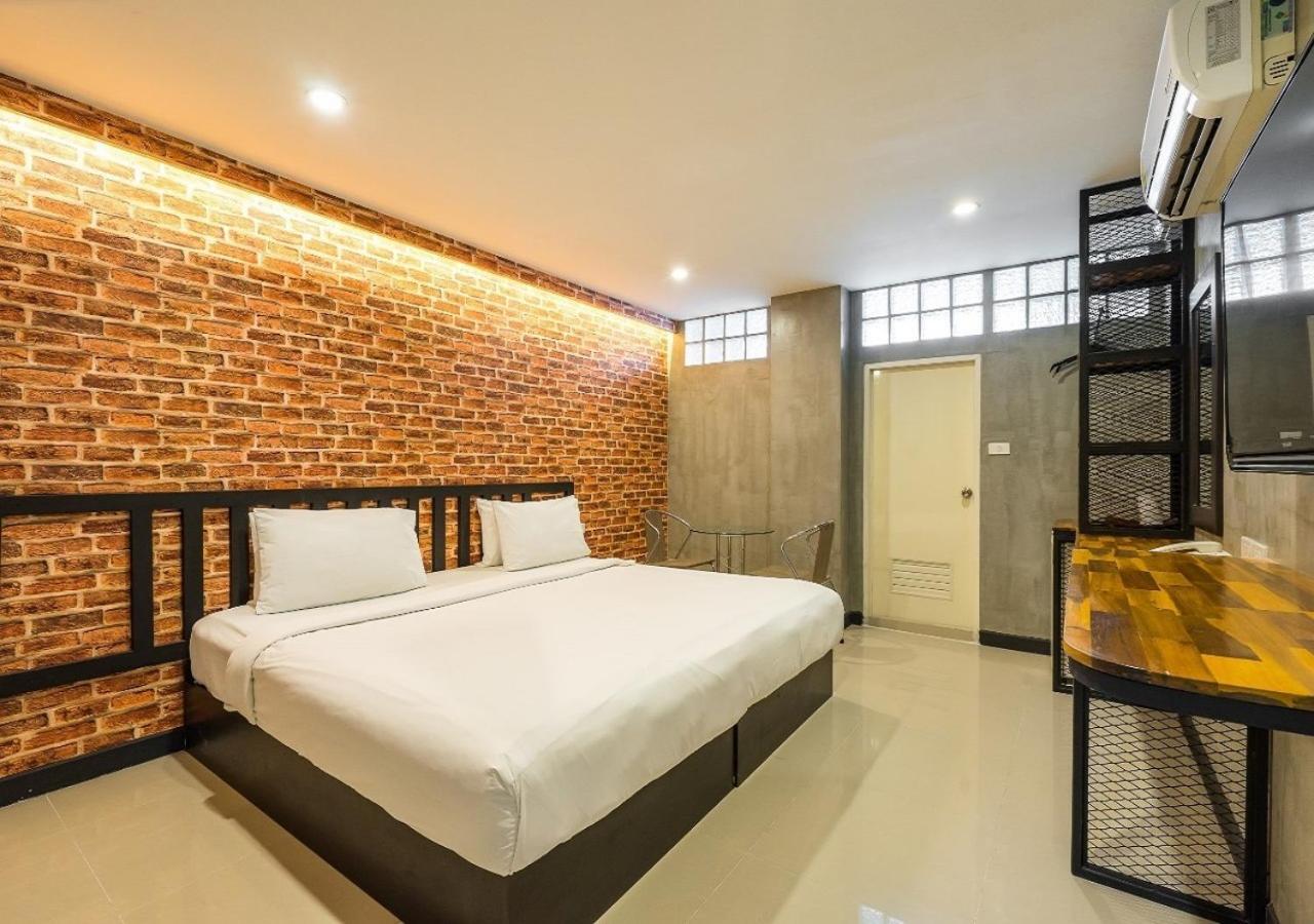 Ton Aor Place Hotel Bangkok Buitenkant foto