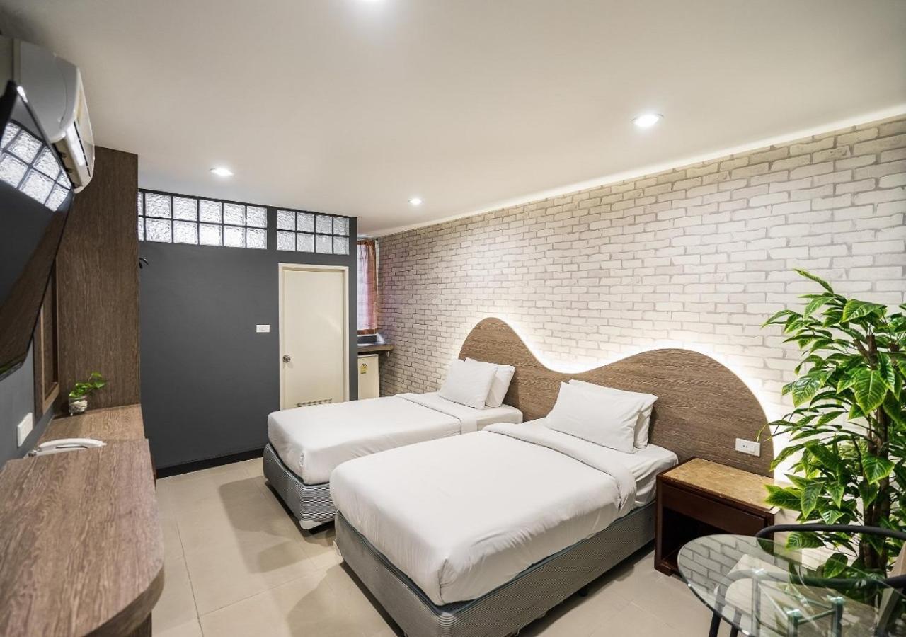 Ton Aor Place Hotel Bangkok Buitenkant foto